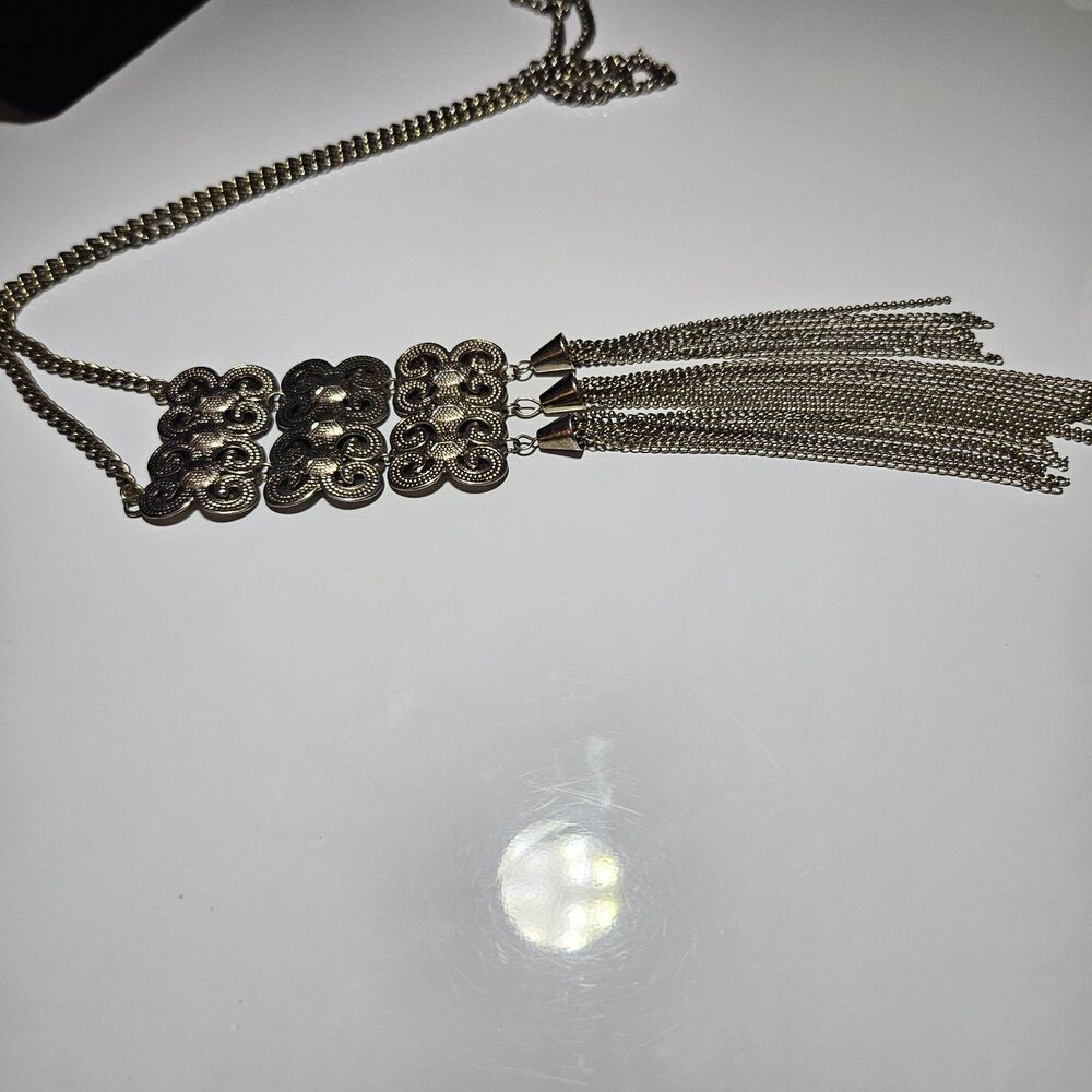 Large Gold Tone Tassel Articulated Statement Necklace 36" - Picture 14 of 15